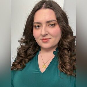 Meet your Posher, Jillian